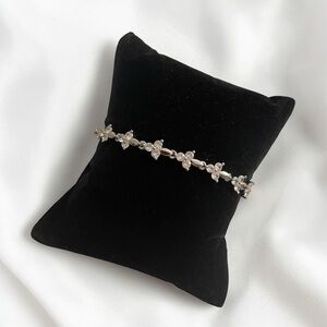 PrettyBird Floral Tennis Bracelet